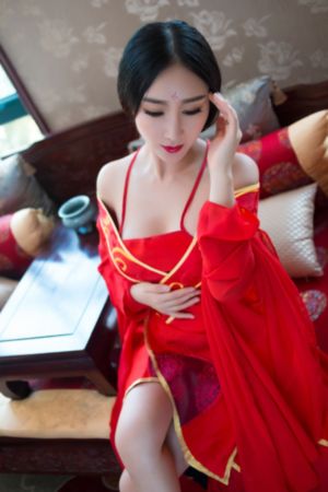 天降女子从2楼掉下了未修剪