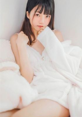 《隔壁女邻居》韩剧