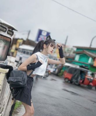 他来自胡志明市